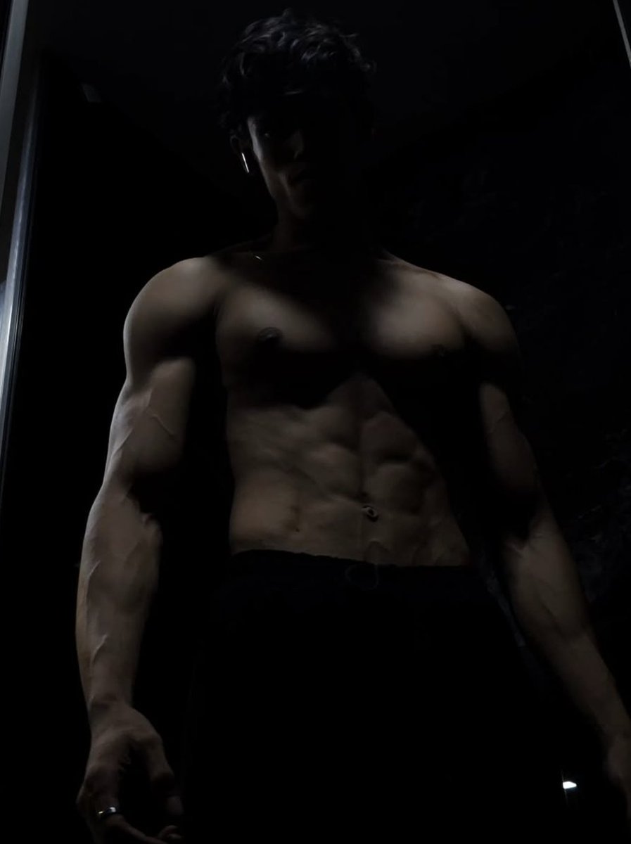 Nobody loves you. Nobody cares about you. No one is coming to save you. Every send and every stroke cements the truth, that you're a fucking loser. Sending feels so right. Paying for being useless to society, in hopes that you can at least be useful to me.