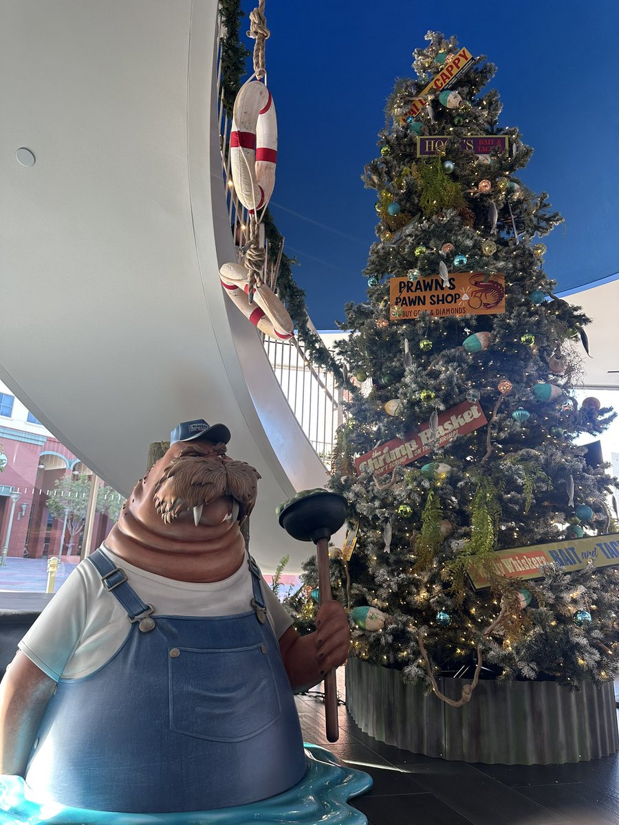 stodoe's tweet photo. Our new #Zootopia2 themed #ChristmasTree in the lobby of @DisneyAnimation based on Marsh Market.  #HeyBub 
They did such a beautiful job.  
Who’s seeing Zootopia 2 again this weekend? https://t.co/pXX8TjfW6F