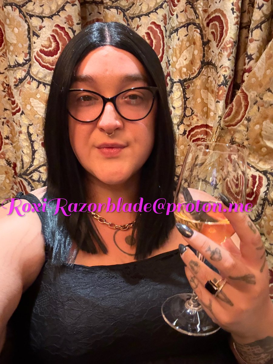 Princess Roxi Razorblade: Atl Bratty Domme tweet media