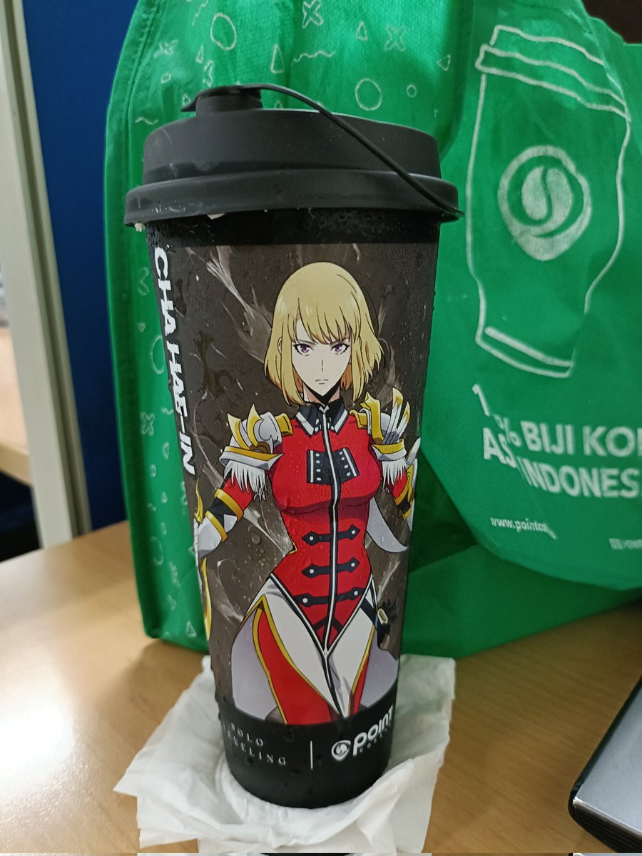 Ini cup igris emang belom rata kah pembagiannya di tiap cabang?? Udh berapa kali beli belum dapet mulu... 😞😞