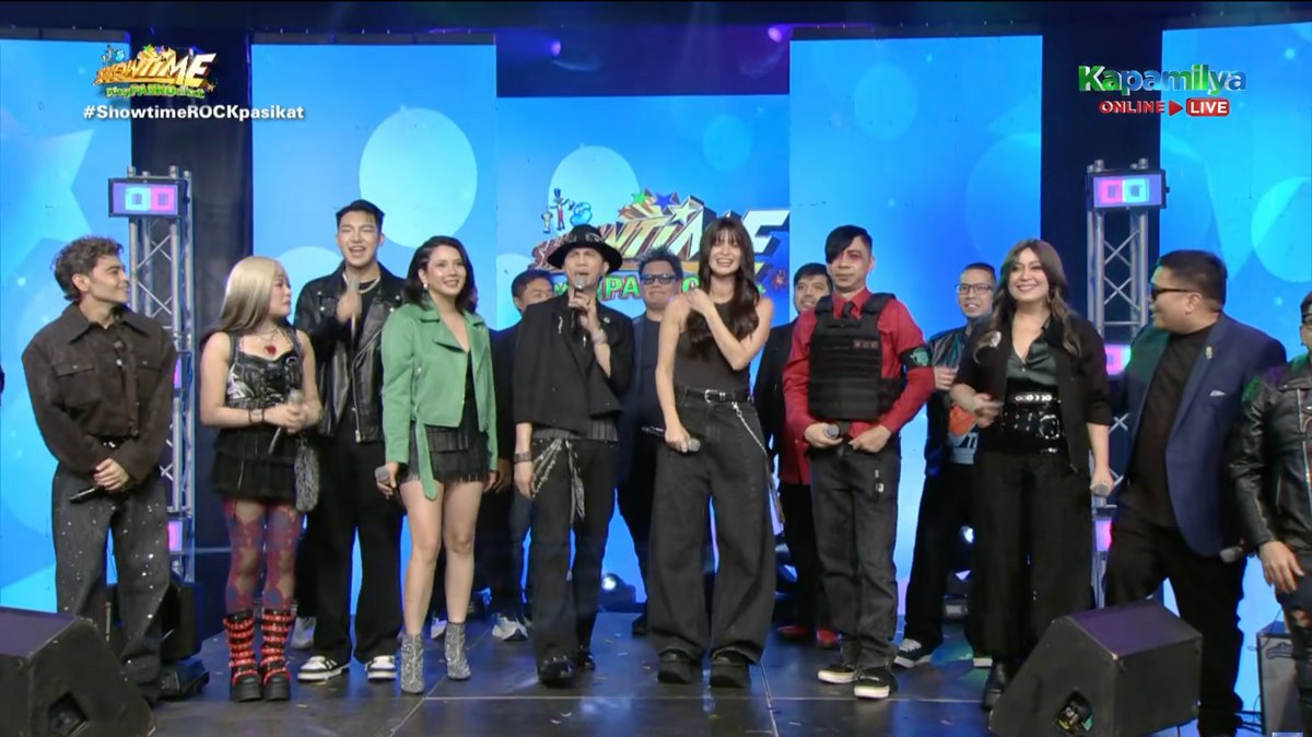 KapamilyaTFC's tweet photo. 1ts6iving ROCKPASIKAT on It's Showtime! 🤘🎧🎤
@itsshowtimena
#ItsShowtime #1ts6iving #MagROCKpasikat #Happy16thAnniversaryShowtime #ShowtimeROCKpasikat #MagPASKOsikat #AnneCurtis #Karylle #Bamboo #Itchyworms #Rocksteddy #TheJuans #CarlGuevarra #JanineBerdin #Imago #Siakol https://t.co/WMx7UnF83R