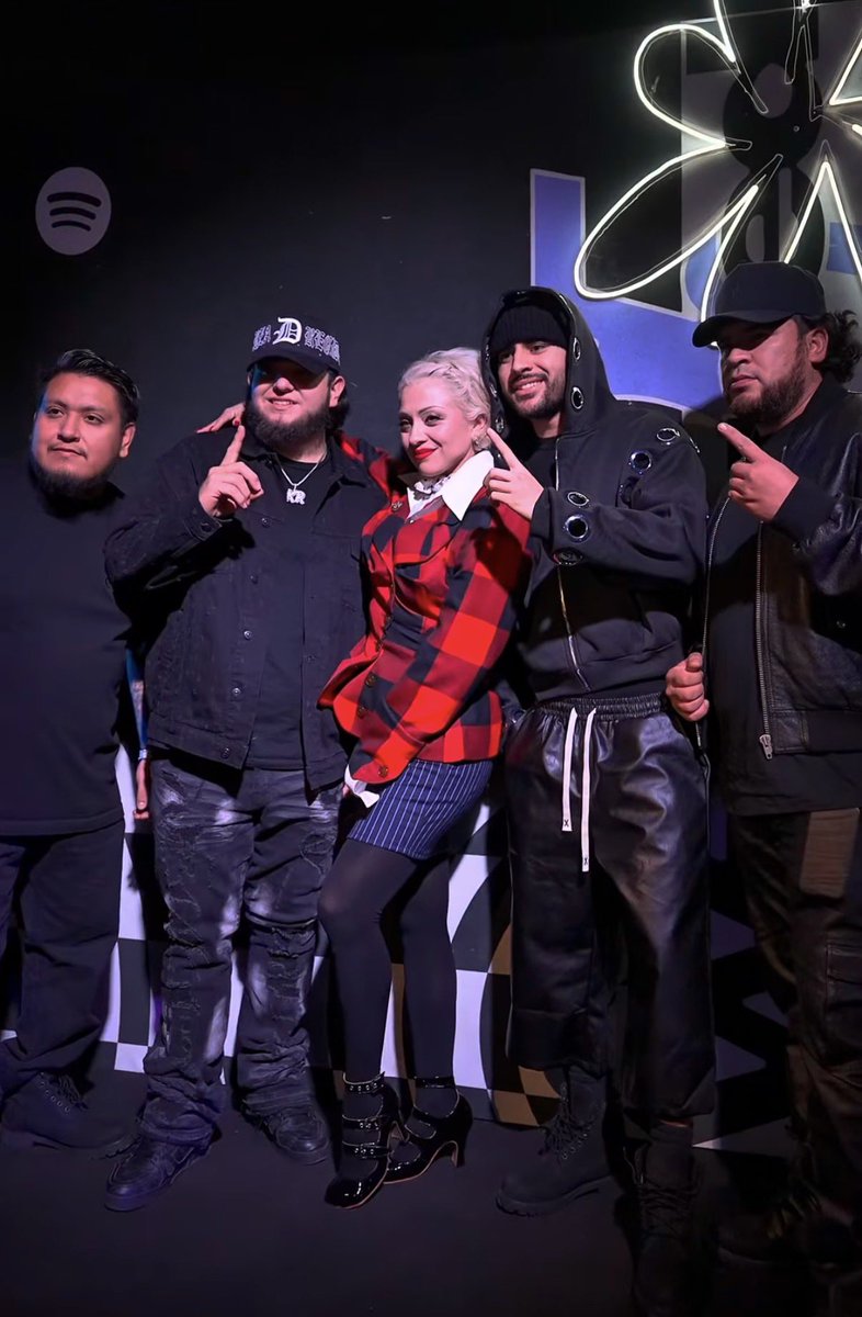 Fuerza Regida y la artista mexicana más escuchada del 2025 <a href="/monlaferte/">Mon Laferte</a> 🔥❤️