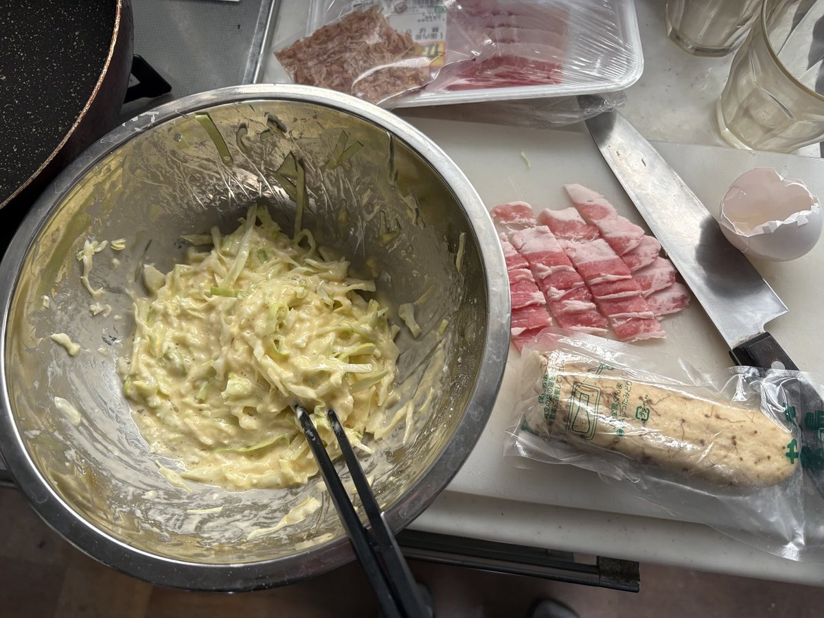 会田誠のスクラップブック(最新作品集)発売中です (@makotoaida