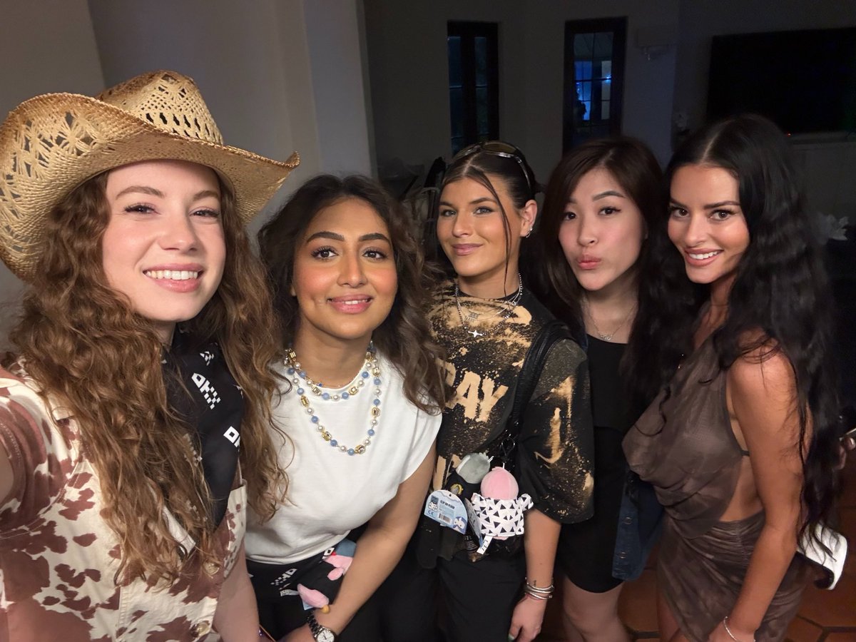 <a href="/youngjazzeth/">jazz</a> none whatsoever ✨