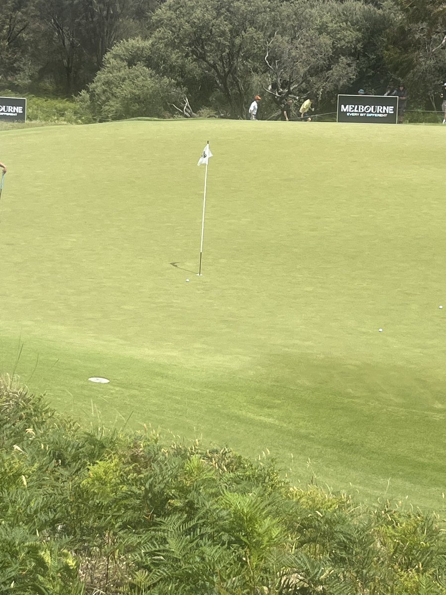 Some cracking shots into tough pin position on the 6th <a href="/AusOpenGolf/">Australian Open</a> <a href="/DPWorldTour/">DP World Tour</a> by the arvo groups <a href="/FoxSportsGolf/">FOX Sports Golf</a>