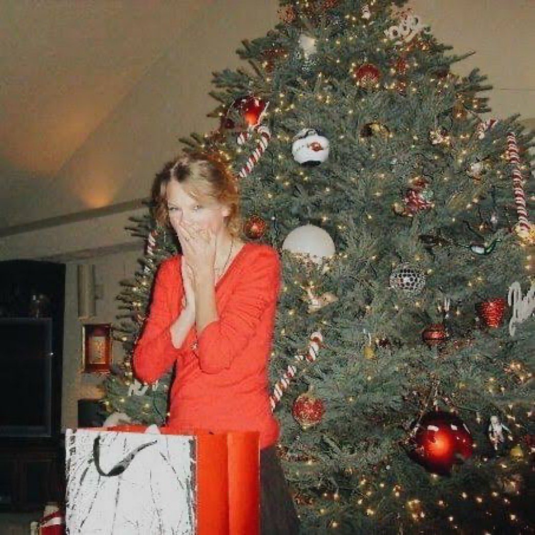 Melissa Ibarra 🍊🧩 tweet media