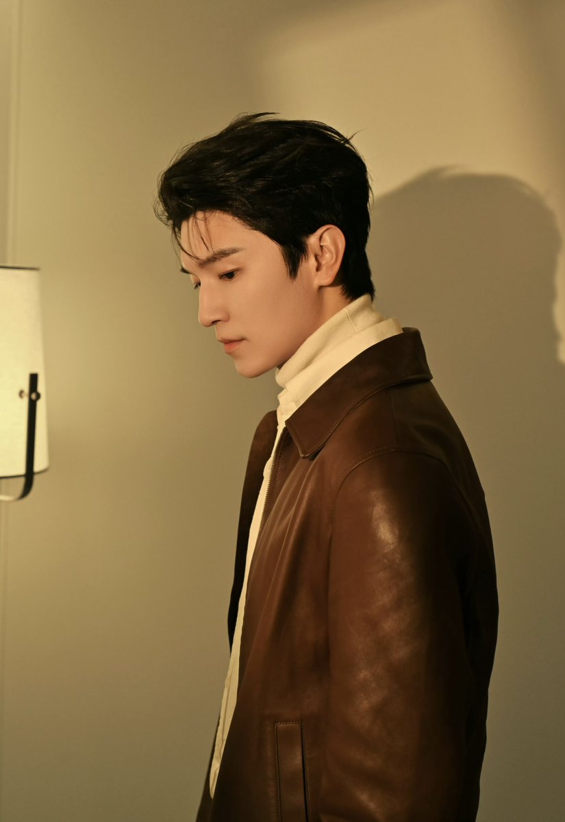 rongyu0402's tweet image. พี่ซวี่เหวิน “ไม่รู้จะโพสต์ว่าอะไร แต่สตูบอกให้โพสต์” 55555555 หล่อขึ้นทุกวันเนอะ 💖

#杨旭文 #YangXuwen #หยางซวี่เหวิน