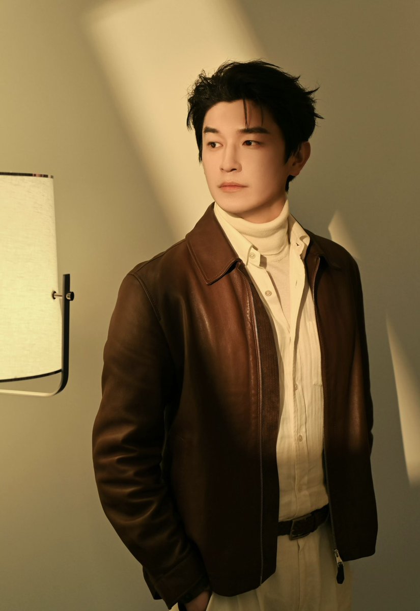 rongyu0402's tweet image. พี่ซวี่เหวิน “ไม่รู้จะโพสต์ว่าอะไร แต่สตูบอกให้โพสต์” 55555555 หล่อขึ้นทุกวันเนอะ 💖

#杨旭文 #YangXuwen #หยางซวี่เหวิน