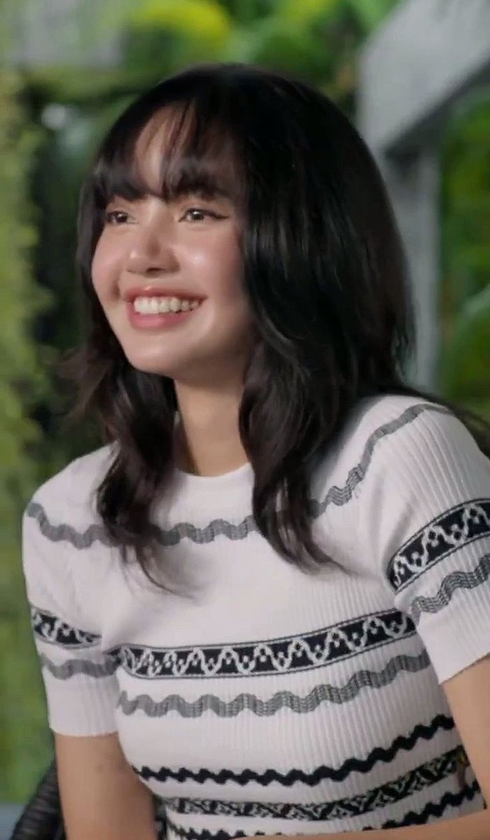 rdamon42's tweet image. From Risa - to LALISA

Same smile

(My wife is gonna kill me)