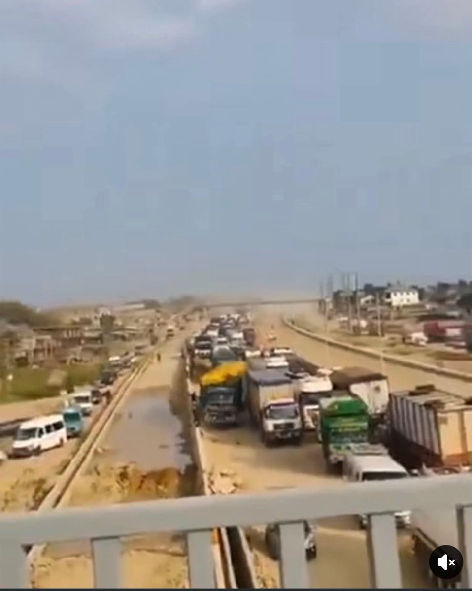 Kiss Me Quikk tweet media