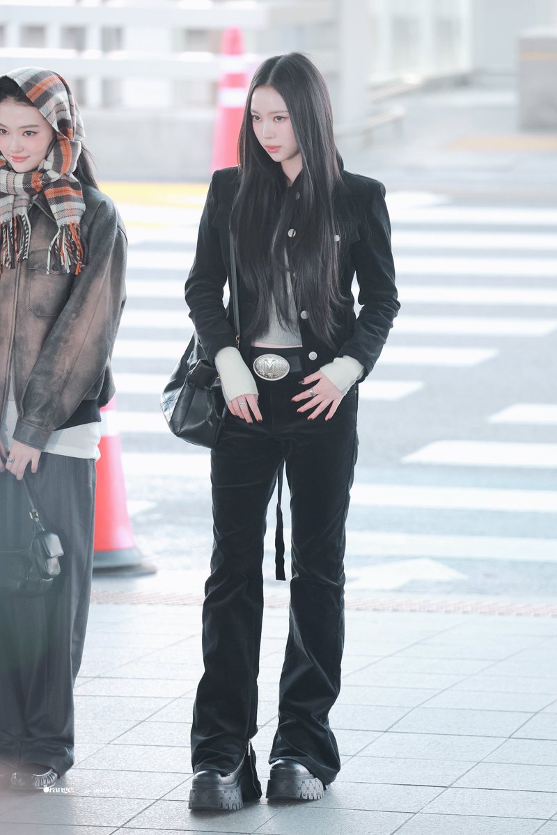 OrangeforNarin's tweet image. 251204 ICN #MEOVV #미야오 #ミヤオ #NARIN #나린 #ナリン