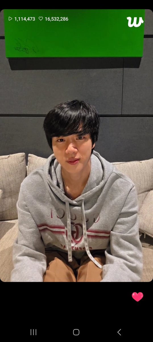 Oigan ahora que me fijo ya no le preparan globitos y decoración para el live de cumpleaños :(?