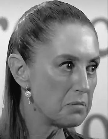 <a href="/LuisValLe_A/">@LuisValLe</a> Don Ramón vendiendo las medicinas de la vieja chancluda 🤣