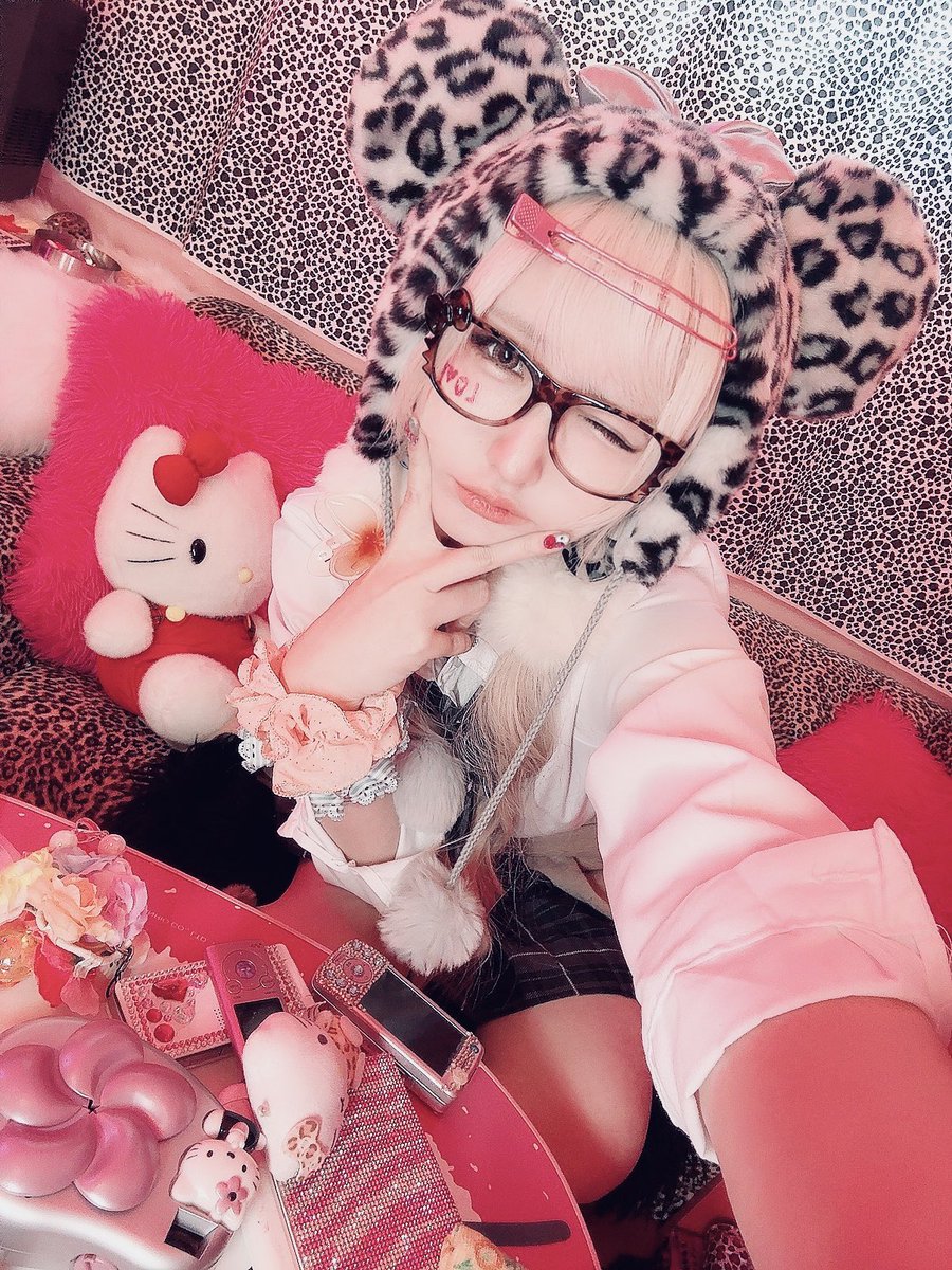 Post by 月野むん🌕🌛C107(東8-49a)2日目 on X: 平成ギャル(妹)