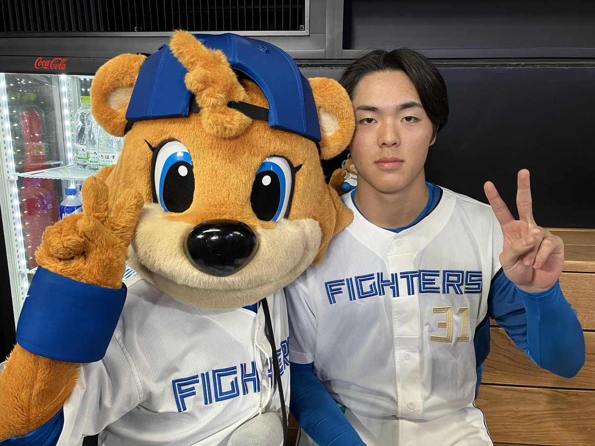 しばたせんしゅ
かび〜がとなりにきて
うれしかったのてすね🐻🎶🎶🎶🎶