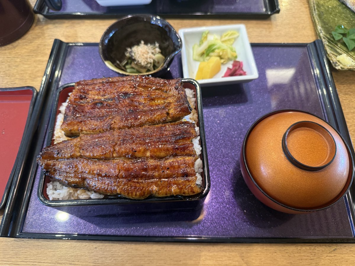 ある所に向かっております。
足車です。