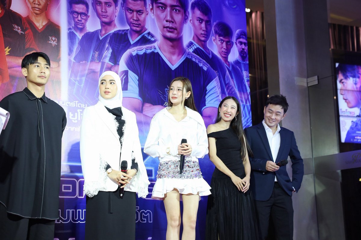 otpc_story's tweet photo. M STUDIO จับมือ Key Billions Sdn Bhd (คีย์ บิลเลี่ยน เอสดีเอ็น บีเอชดี) เปิดตัวภาพยนตร์แอ็กชัน–ดราม่าอีสปอร์ต “โซโลซ เกมพลิกชีวิต (Soloz: Game of Life)” อย่างยิ่งใหญ่
#SOLOZGAMEOFLIFE
#โซโลซเกมพลิกชีวิต
อ่านข่าวเพิ่มเติมได้ที่ https://t.co/6kkKIKRUpJ https://t.co/1JDmsVO1GX