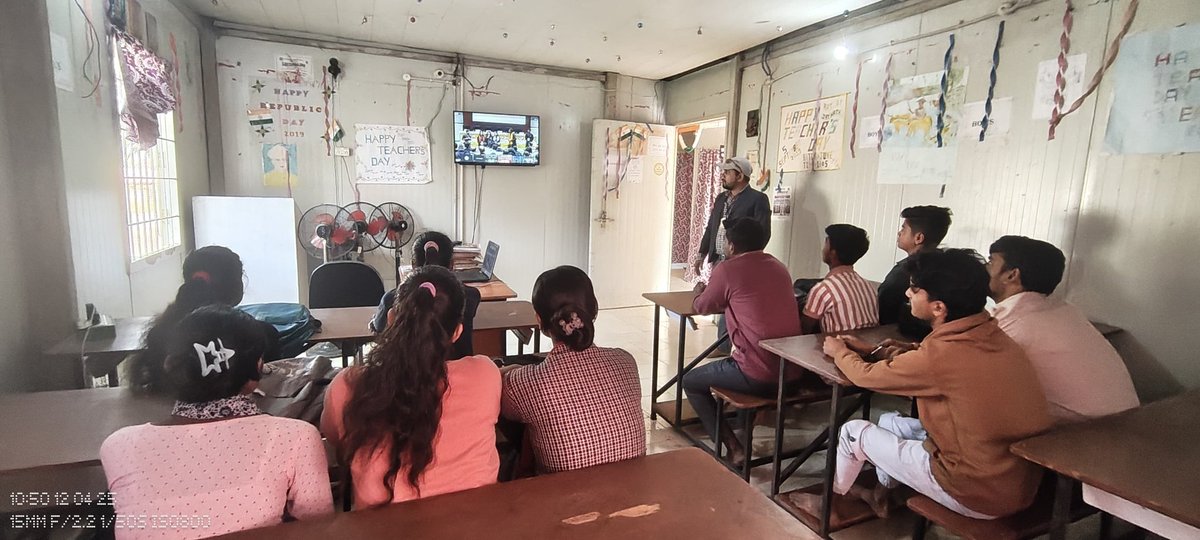 rajrockrxl's tweet photo. Honoured to be part of the #BalVivahMuktBharat initiative today at the program by @MinistryWCD at Vigyan Bhawan, reinforcing #OurPrayasToEndChildMarriage by 2030.
KYP Raxaul Block
@MinistryWCD
@JustRightsIndia
@Bhuwan_Ribhu
 @prayas_jac
@bidhancampaign https://t.co/aLpTvmEywB