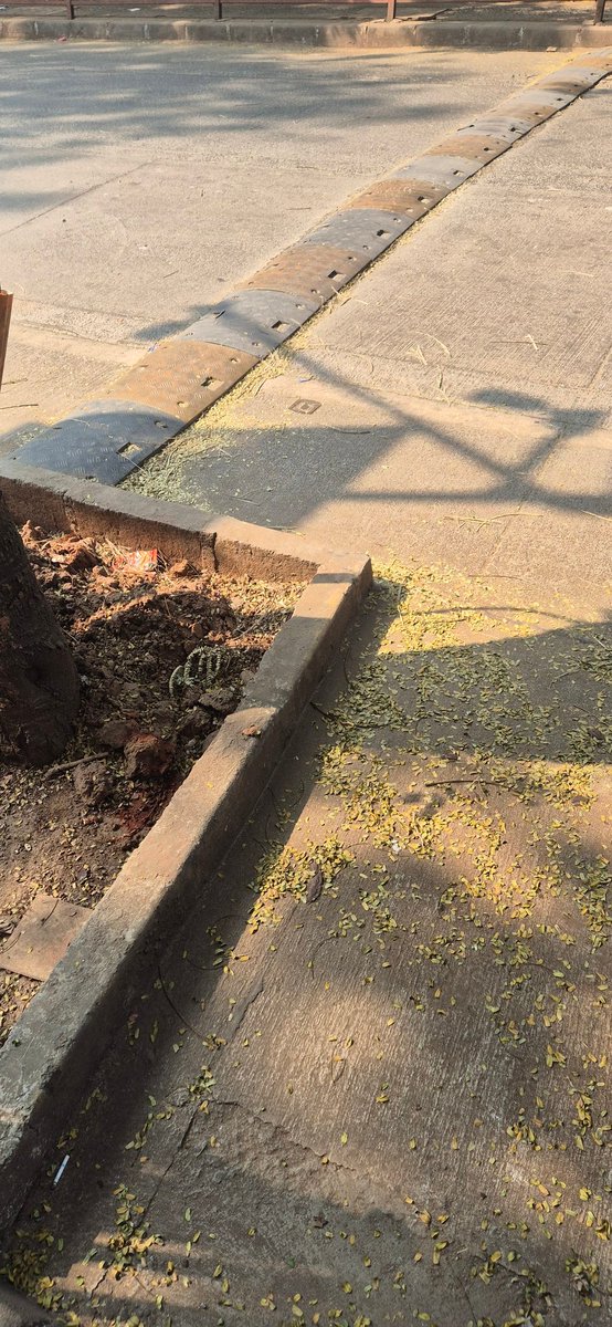 nitinagrawal84's tweet photo. @mybmcWardL @mybmc @mybmcInfra @MTPHereToHelp polymax speed breakers and no white paint on and approaching road to raheja vihar, chandivali. Mybmc complaint number 0723138116. @ChandivaliCCWA @CMOMaharashtra https://t.co/1wnd8oDo5e