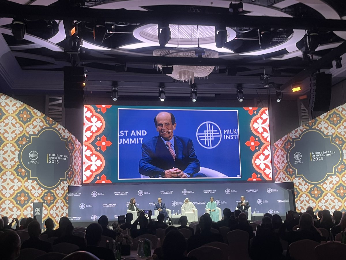 CurtisSChin's tweet image. #UAE 🇦🇪 #AbuDhabi ✨

Have we got a #QRcode for you. Scan for a 🔗 to our @MilkenInstitute Chair Michael Milken’s presentation materials from our Middle East &amp;amp; Africa Summit. #MIGlobal #finance #health #philanthropy #GoGlobal 

@_HadleyGamble @GCC @GCCSG
