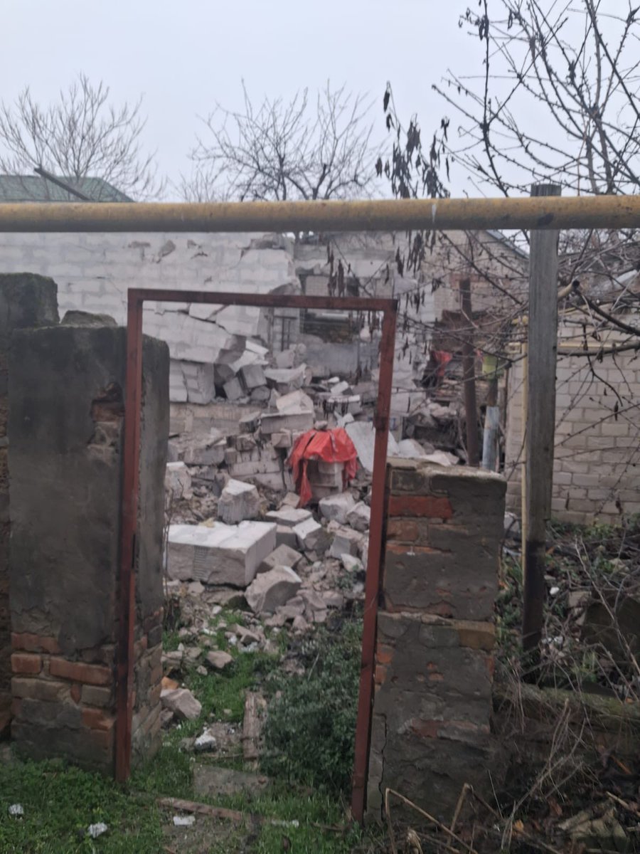 🔴 Kherson

Today, my friend’s neighbour died in a hospital. His car was hit by a drone

A girl, 6, died in a hospital, injured yesterday by artillery

Yesterday, Russian artillery killed a woman, 37

A day before yesterday, a Russian drone killed a man, 77

7 injured yesterday