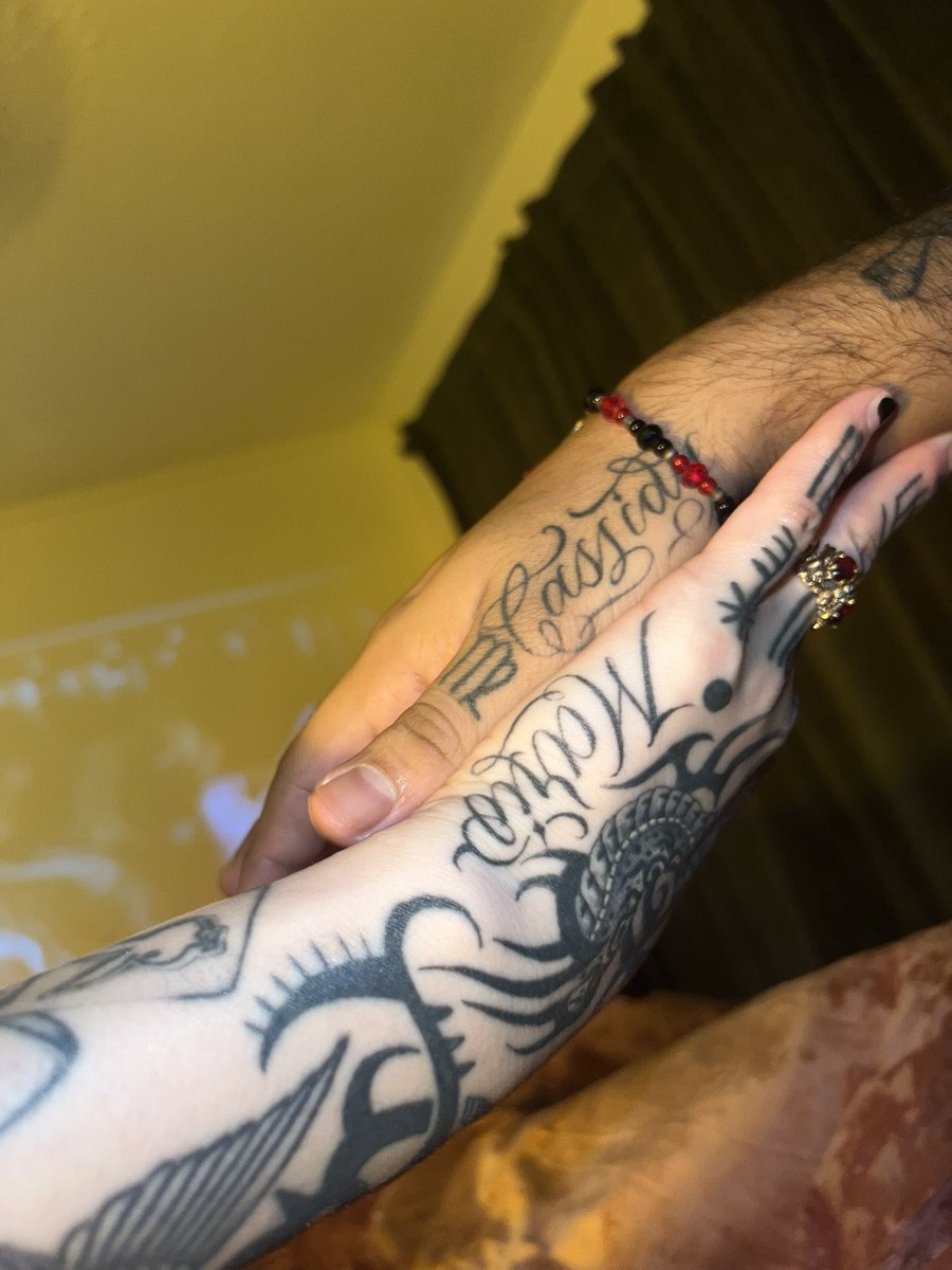 When your fiance and you have so many matching tattoos on accident, image size:900x1200