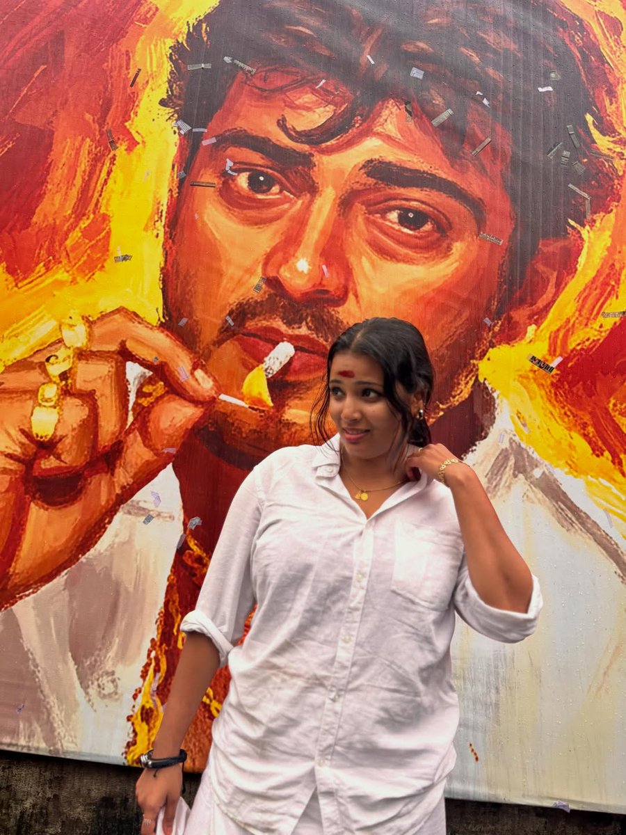 TrollywoodX's tweet image. Fangirls 🤩

#Ajithkumar