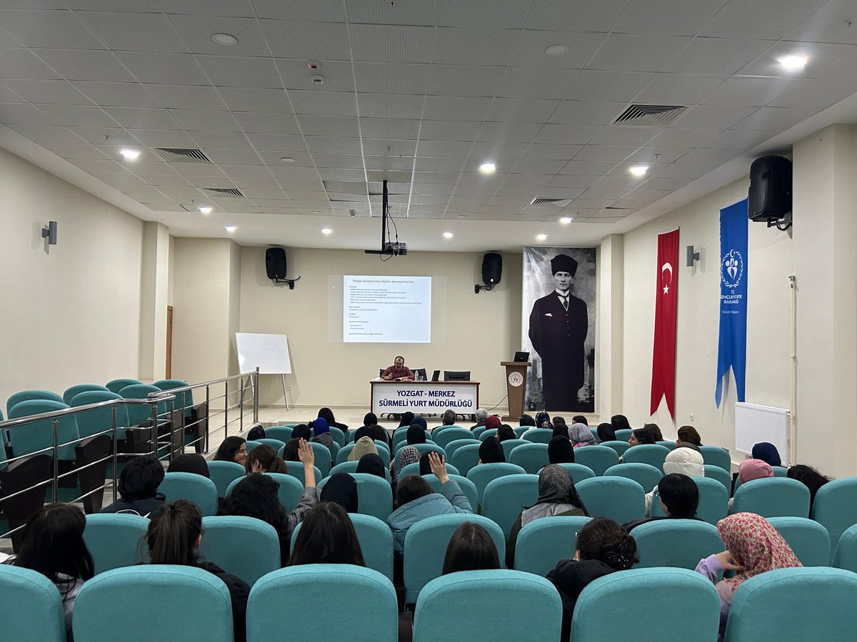 YozgatKYGM's tweet photo. 📍Sürmeli Yurdu

Yozgat Bozok Üniversitesi Fizik bölümü hocamız Prof. Dr. Mustafa Böyükata “Kariyer Planlama ve Proje Teknikleri” konulu hasbihal programıyla yurdumuzda öğrencilerimizle bir araya geldi. Keyifli sohbeti ve değerli bilgileri için hocamıza teşekkür ederiz✨ https://t.co/HXKsrb3ZUV