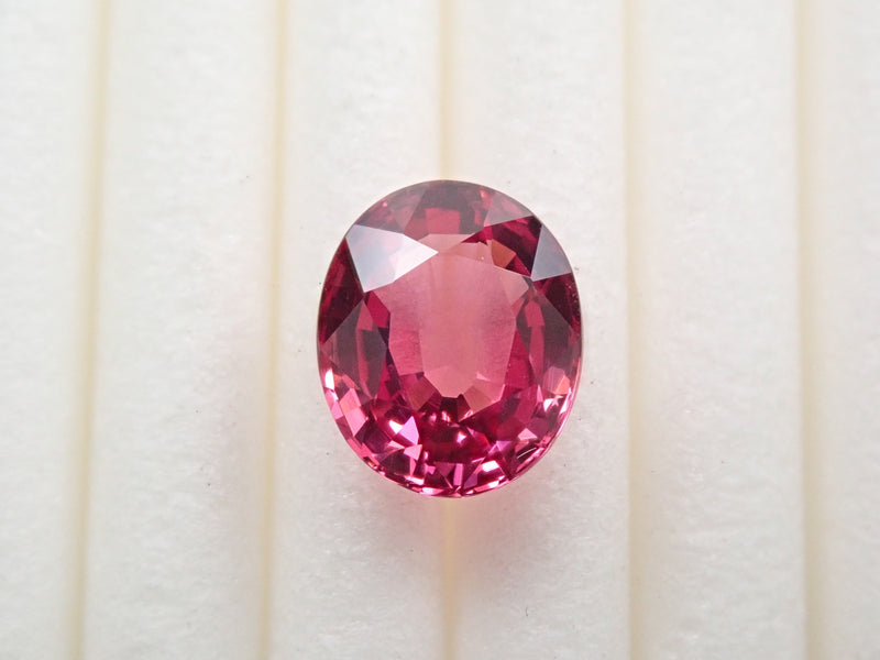 弾けるようなピンクが素敵です✨