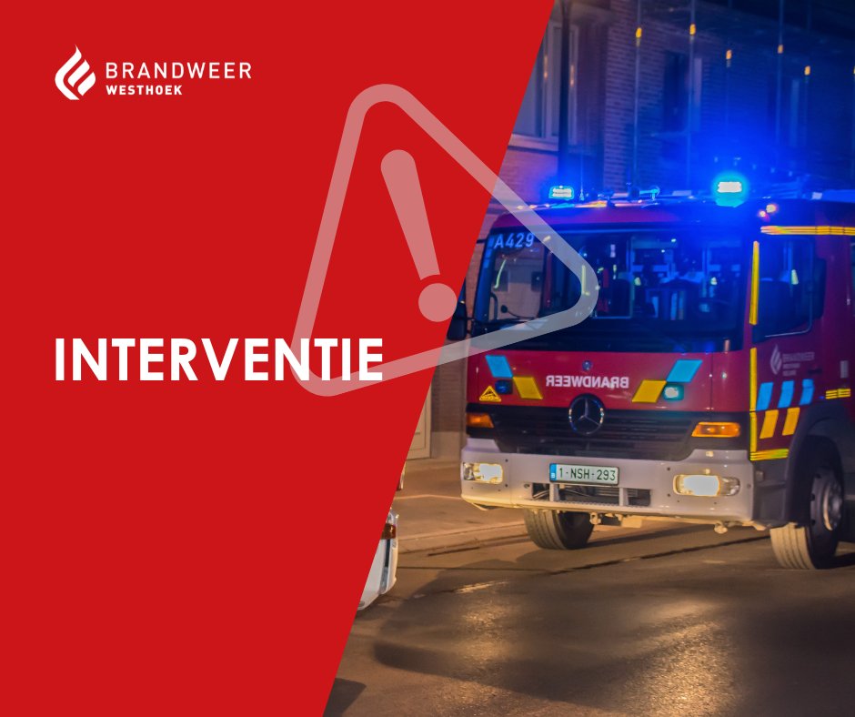 [BRAND IEPER] Momenteel zijn onze ploegen ter plaatse in de Kemmelseweg te Ieper voor een brand.  Geef de hulpdiensten de nodige ruimte!
Blijf uit de rook! Sluit ramen en deuren. Schakel ventilatie uit, tot de rook volledig is verdwenen.