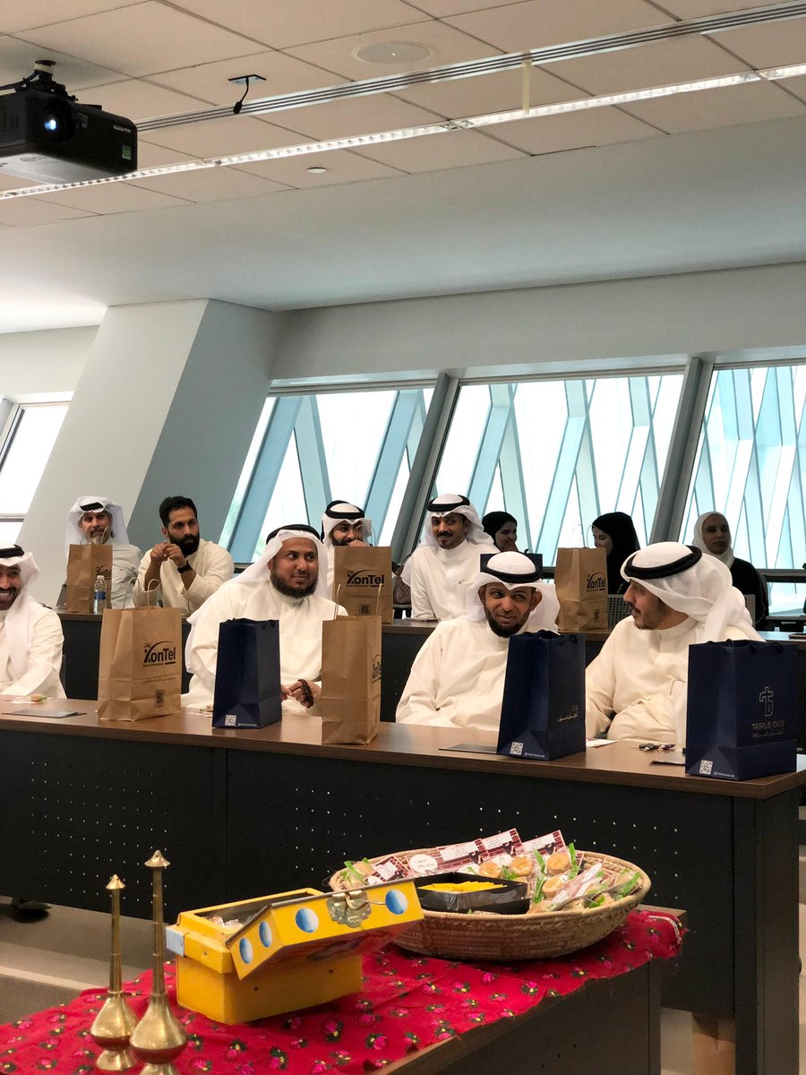 كلية الآداب - جامعة الكويت tweet media