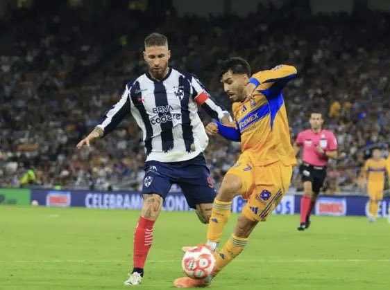 Pregunta seria… ¿Quieren Final Regia 3.0?

🔁 Sí         ♥️ No