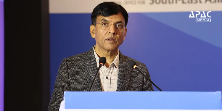 Apacnewsnetwork's tweet image. Labour Codes Set for Full Implementation by 1 April 2026 as Govt Begins Rule-Making Process

Read - apacnewsnetwork.com/2025/12/labour…

#APACMedia #Labour  #Implementation #Rule #MansukhMandaviya