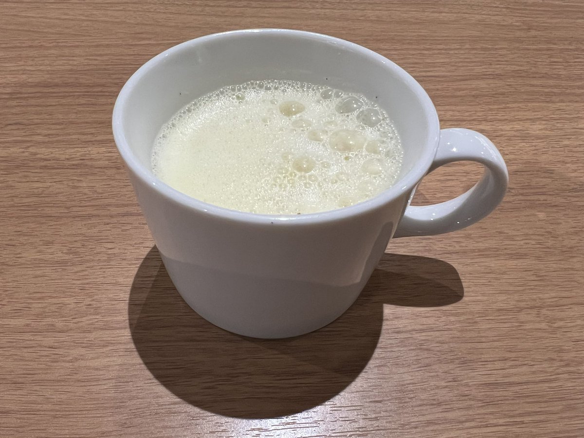 飛行機遅れ💦
とりあえずコンポタ飲むわ、、