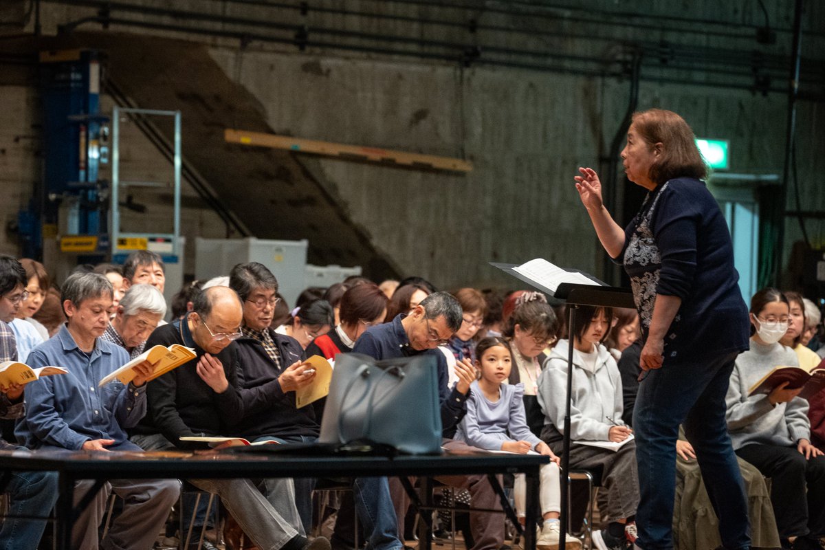 12月27日は「第九」市民合唱団の稽古、いよいよスパート！
1968年に藤沢市民会館の開館記念公演で演奏された、ベートーヴェンの交響曲第9番「合唱付き」。この曲を今年、「藤沢市民オペラによる」と銘打って演奏します。200名余が参加する稽古の模様をレポートしました。
fujisawabito.net/report/695/