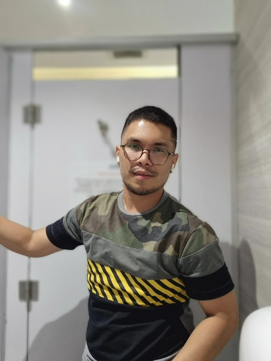 JayZoneCriz's tweet photo. Pose muna, rest day vibes after.🤓 https://t.co/HuyLmxYCgX