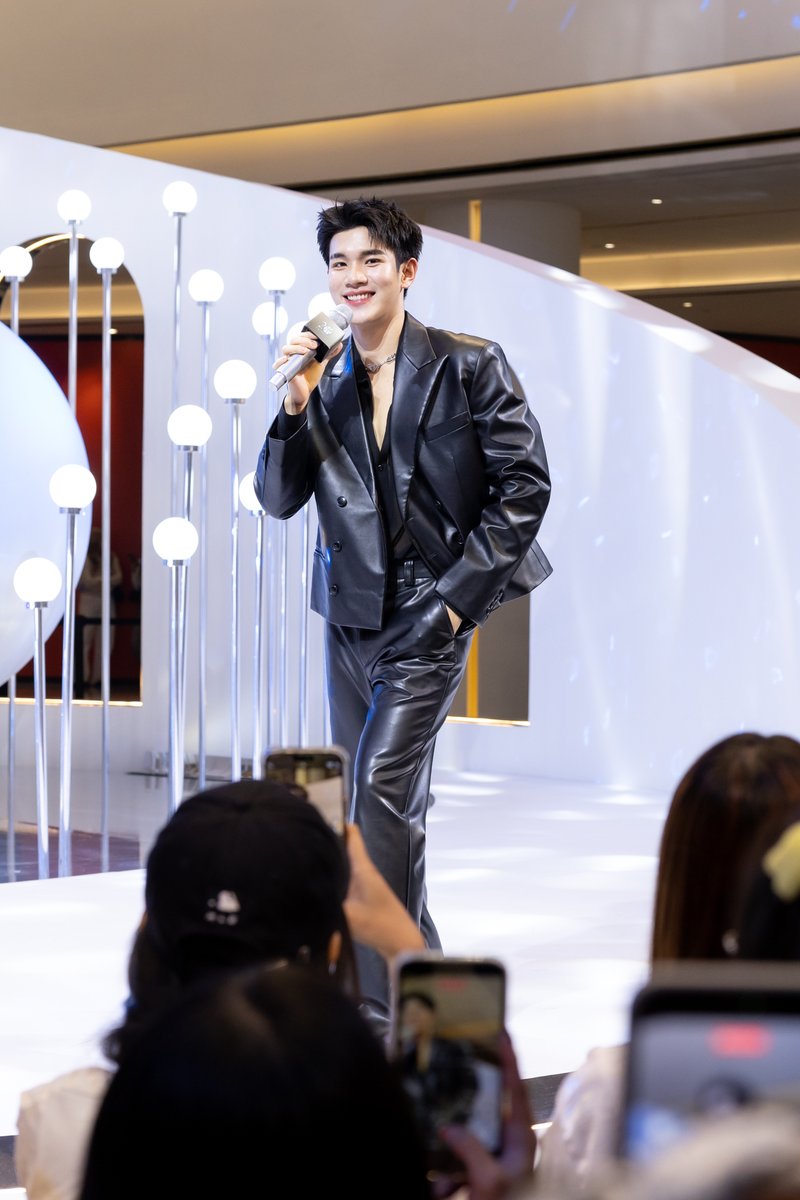 SiamParagon tweet media