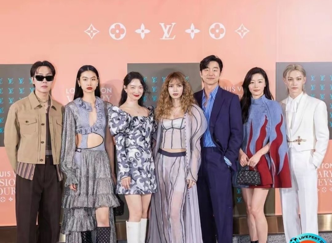 Khun_lilisa's tweet photo. ลูกสาว เริ่ดดดด

LISA X LV THE PLACE 
#LISAxLouisVuitton
@wearelloud https://t.co/QXZRE2zlIM