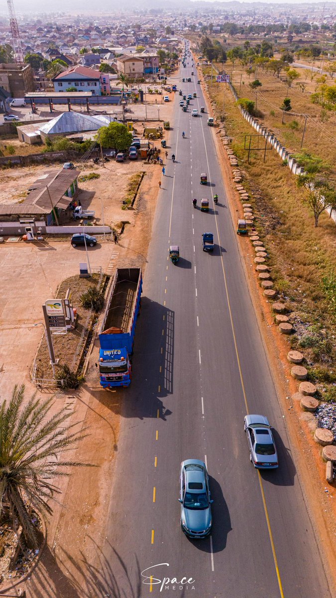 _TheTime_isNow_'s tweet photo. The ongoing reconstruction of the Farin Gada Road continues to make steady progress, as work crews intensify efforts to restore the roads to a safer and more accessible state. https://t.co/QGMQvzxkOE