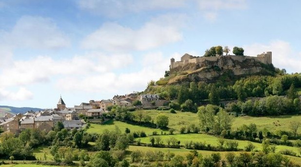 LA VASCONIA POLITICA (602-864) Segon l’istorian roergàs Loís Puech l’istòria de la Vasconia e l’Aquitània (tot çò al sud de Loira) son plan restacadas del sègle VIn al sègle IXn, des de la creacion del ducat de Vasconia (602) e fins a la fondacion shorturl.at/C4P66