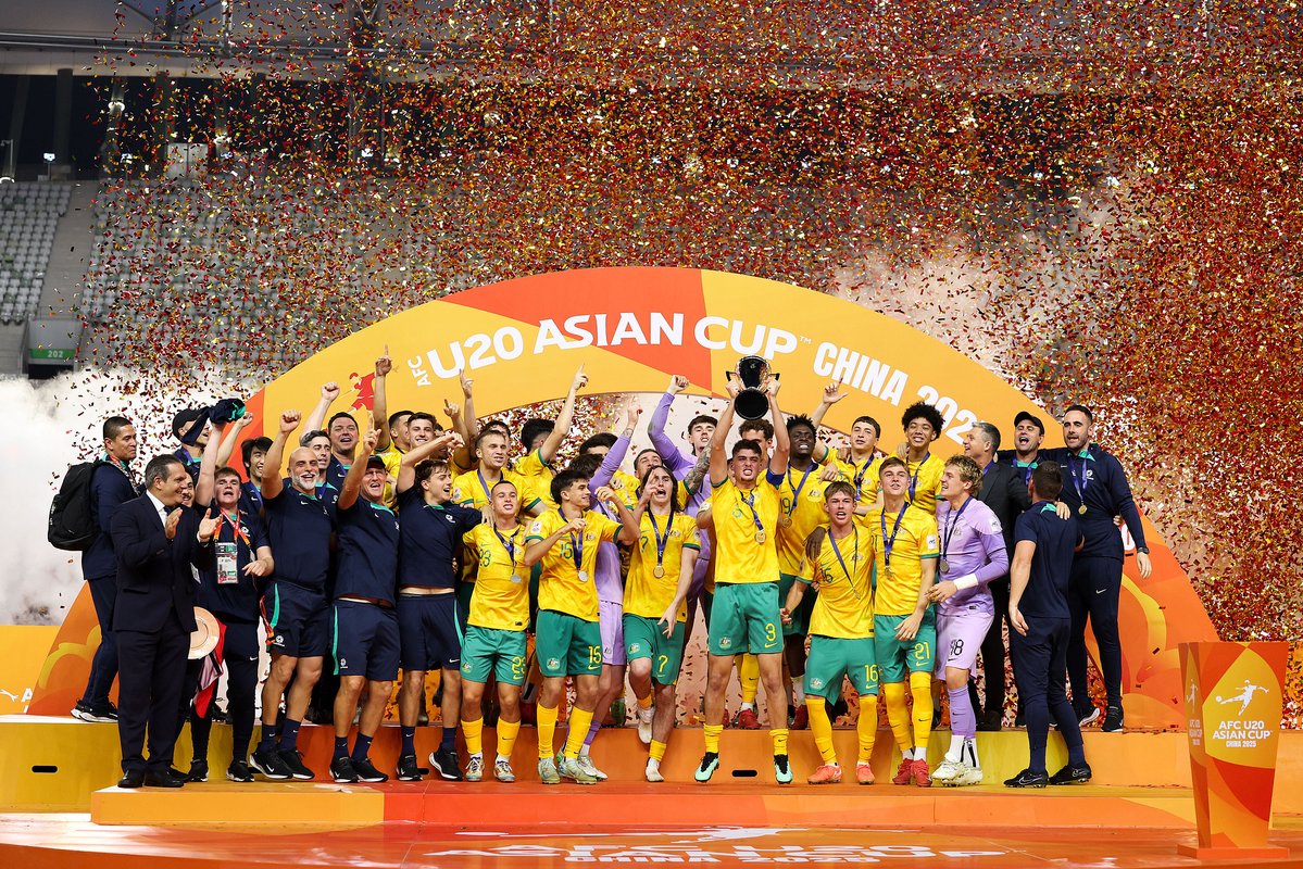 CGTNSportsScene's tweet image. 🇨🇳⚽OFFICIAL! #China bags #AFC U20 #AsianCup 2027 hosting rights.

After a successful 2025 run in #Shenzhen with Australia the defending champions, China will again welcome Asia’s top 16 U20 sides for the 43rd edition. 

📅Qualifiers kick off Aug 2026, finals in March 2027.