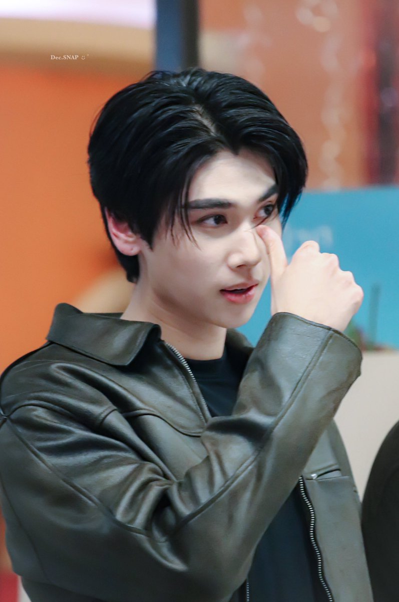 Dec_snap's tweet image. เขี่ยผมแบบคนเท่ 

DYTD PRESS TOUR
#DareYouToDeathPressTour
#DareYouToDeathLIVE 
#dunknatachai @dunknatachai