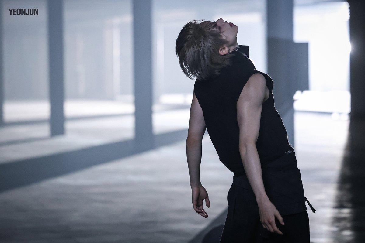 TXT_bighit's tweet image. YEONJUN 'NO LABELS: PART 01' Performance Video Photo Sketch
(weverse.io/txt/media/4-21…)

#연준 #YEONJUN
#NOLABELS_PART01
#투모로우바이투게더 #TOMORROW_X_TOGETHER #TXT