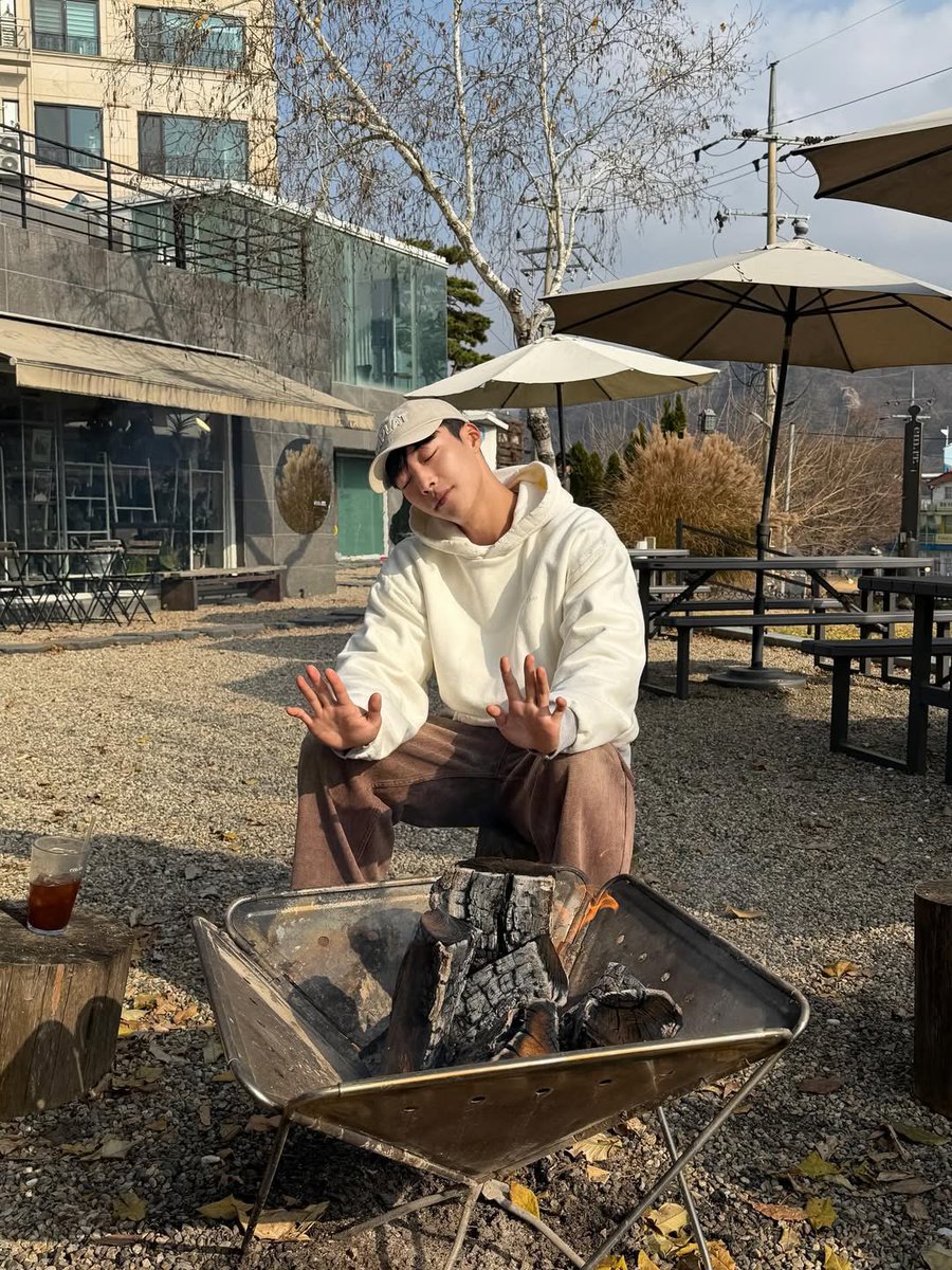 thehwanderland's tweet image. 📸 wdohwan IG POST