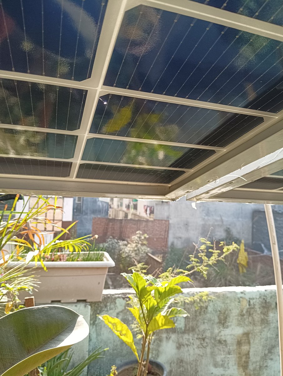 himshekharr's tweet photo. @UTLsolar I had bought 8 panels out of which 4 have manufacturing defects &amp; working improperly . After multiple follow ups just one that is burnt out in 10 days is being replaced and I am left with 3 panels working improperly. Cust care or escalation mgr isn't responding. https://t.co/WDBrkItz3s