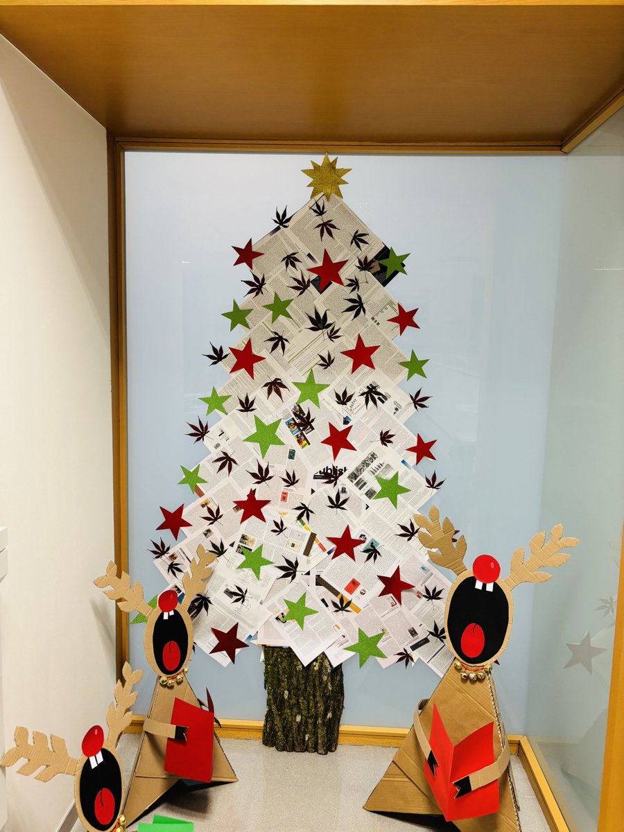🎄🎄Descubre nuestra decoración navideña 🎄🎄 

<a href="/HUCA_Asturias/">@HUCA</a>