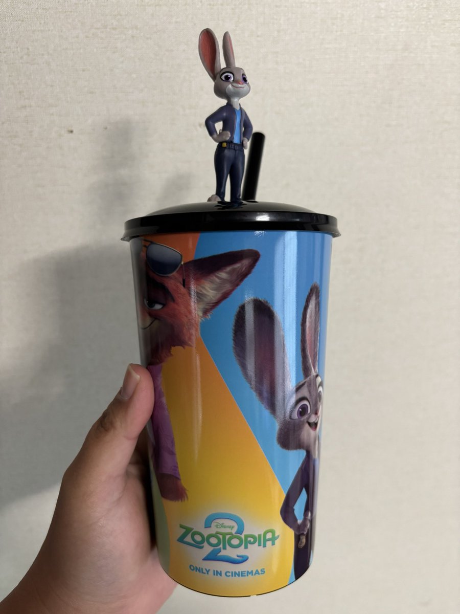ズートピア2ゲイリー　海外ディズニー限定ドリンクホルダー ズートピア2ゲイリー 海外ディズニー限定ドリンクホルダー - メルカリ
