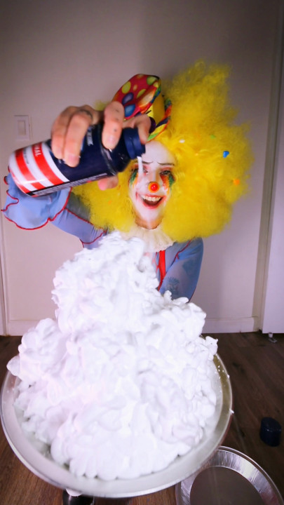 I just sold a video on #realloyalfans. Take a look here: tinylf.com/QpDrOsz7U?t=17…