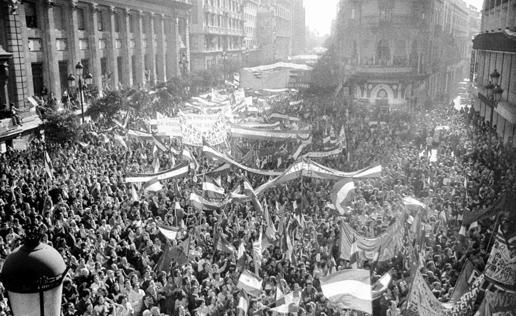 juvenmarchadh's tweet photo. Muy buenos días a todas y todos 🙋🏻‍♀️🙋🏻‍♂️ 

Hoy es #4DeDiciembre, el día en que hace 48 años el pueblo andaluz salió masivamente a las calles a decir que su voz no iba a ser acallada.

Una victoria y un clamor de un pueblo, que muestra todo lo que Andalucía puede ser cuándo quiere 💚 https://t.co/3uPYvsLnRY
