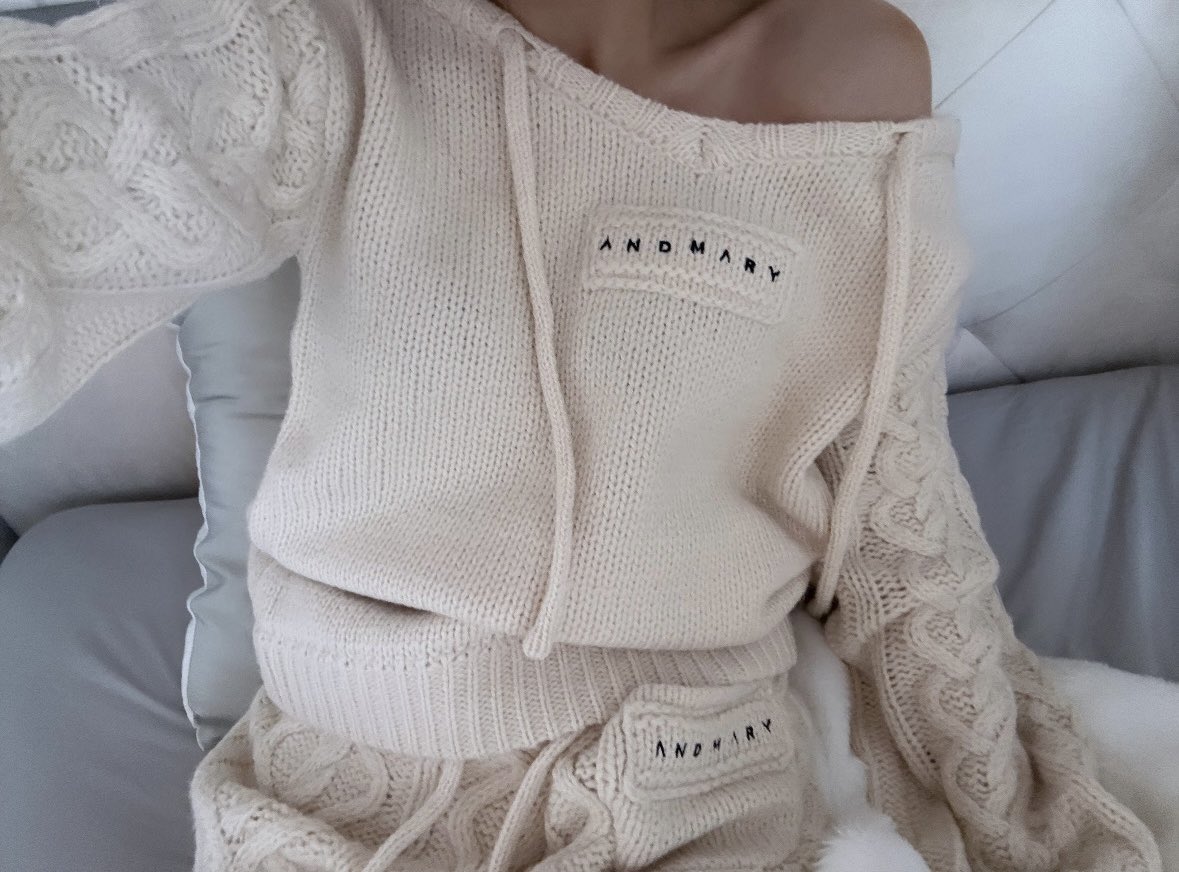 追いマリー🙀💞 #andmary Mou loose knit set up